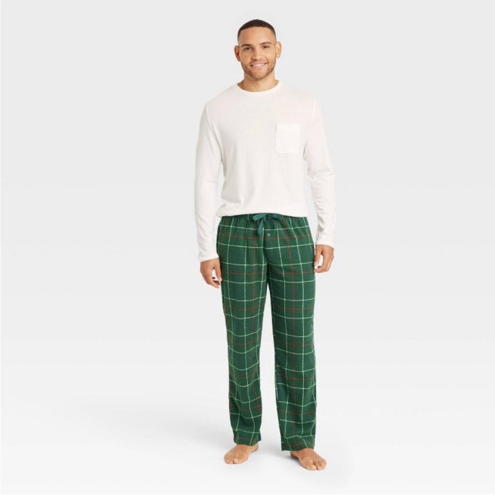 Men's Plaid Microfleece Pajama Set- green and white